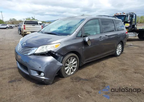2013 Toyota Sienna Xle V6 7 Passenger Auto Access Seat/Xle V6 8 Passenger from USA, damaged, VIN 5TDYK3DC1DS321762
